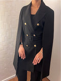 Cape avec ceinture et boutons dorés