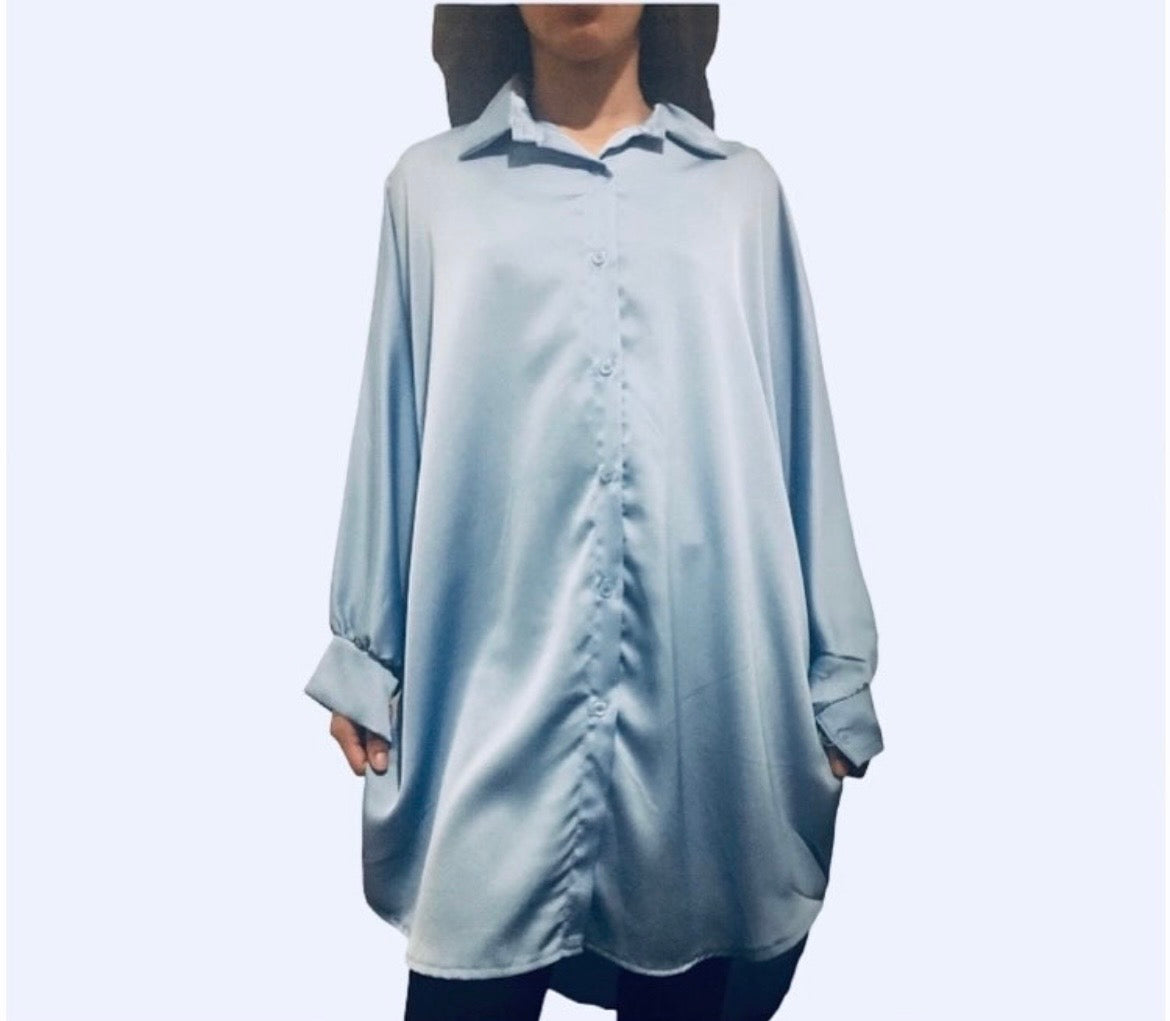 Chemise mi-longue en satin femme