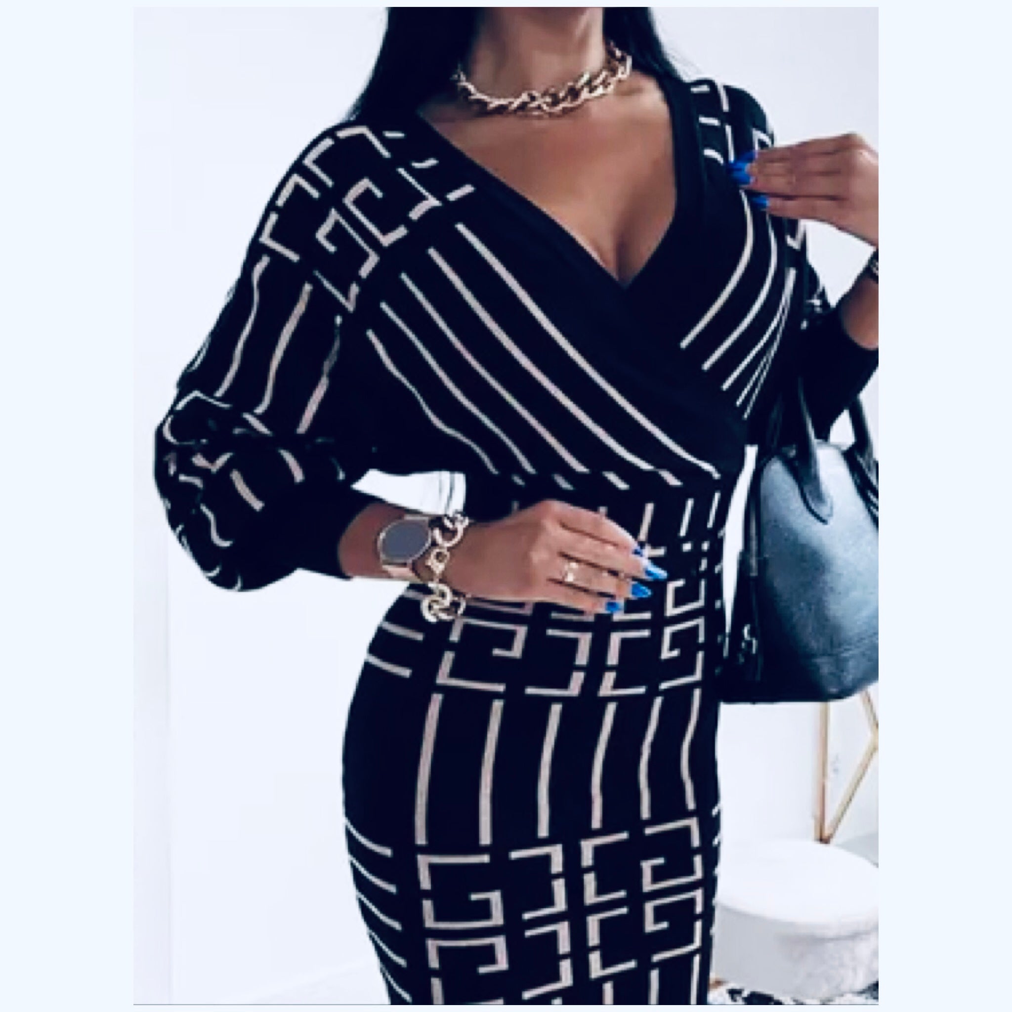 Robe moulante avec manches longues